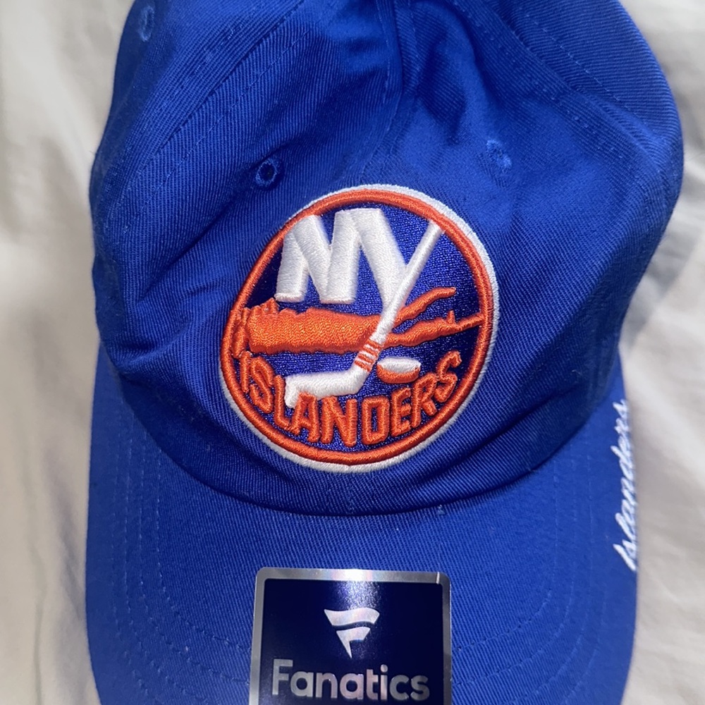 New York islanders hat - nwt - Picture 2 of 4